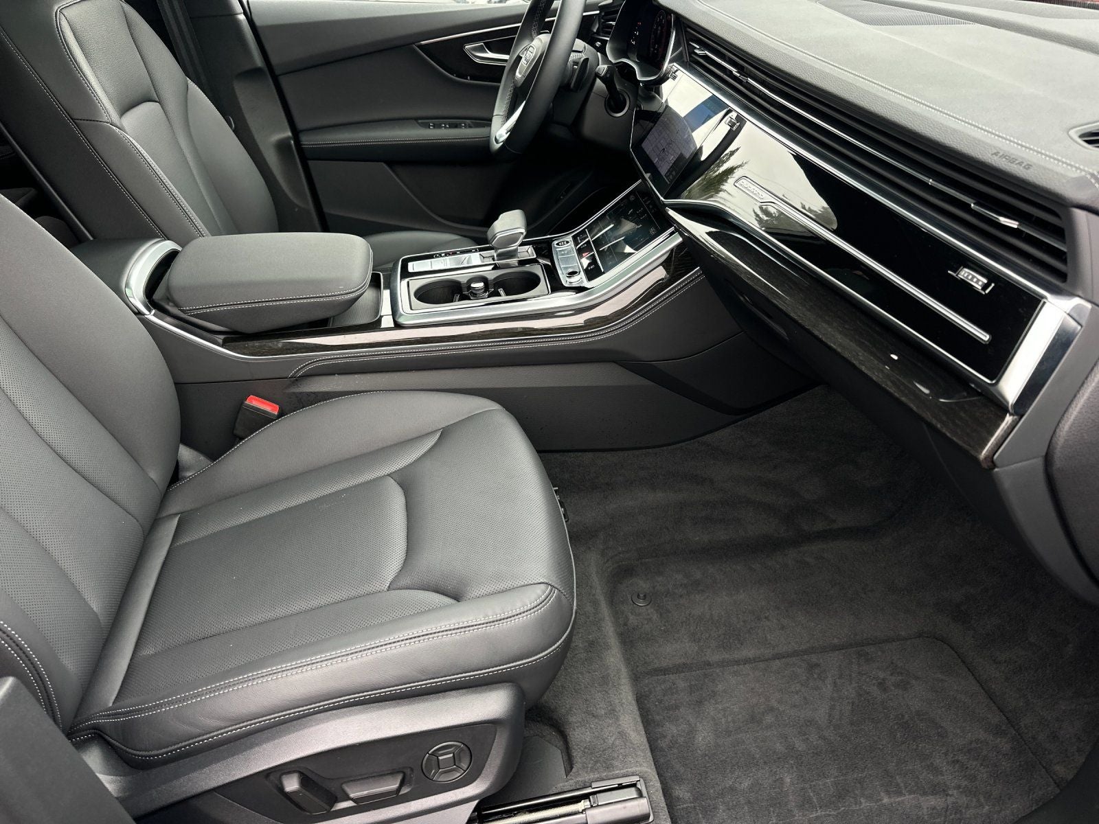 2025 Audi Q7 55 Premium Plus quattro