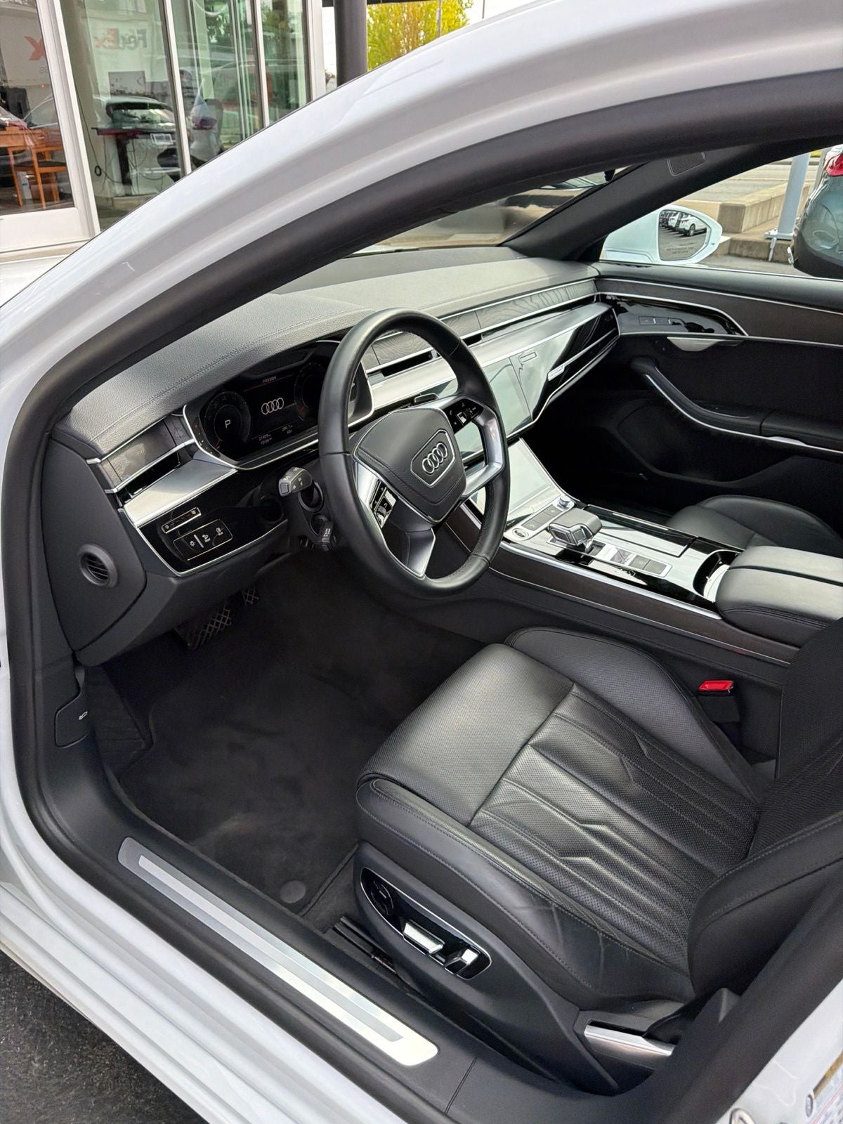 2021 Audi A8 L 60 quattro