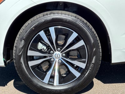 2022 Volvo XC60 Recharge Plug-In Hybrid T8 Inscription Expression