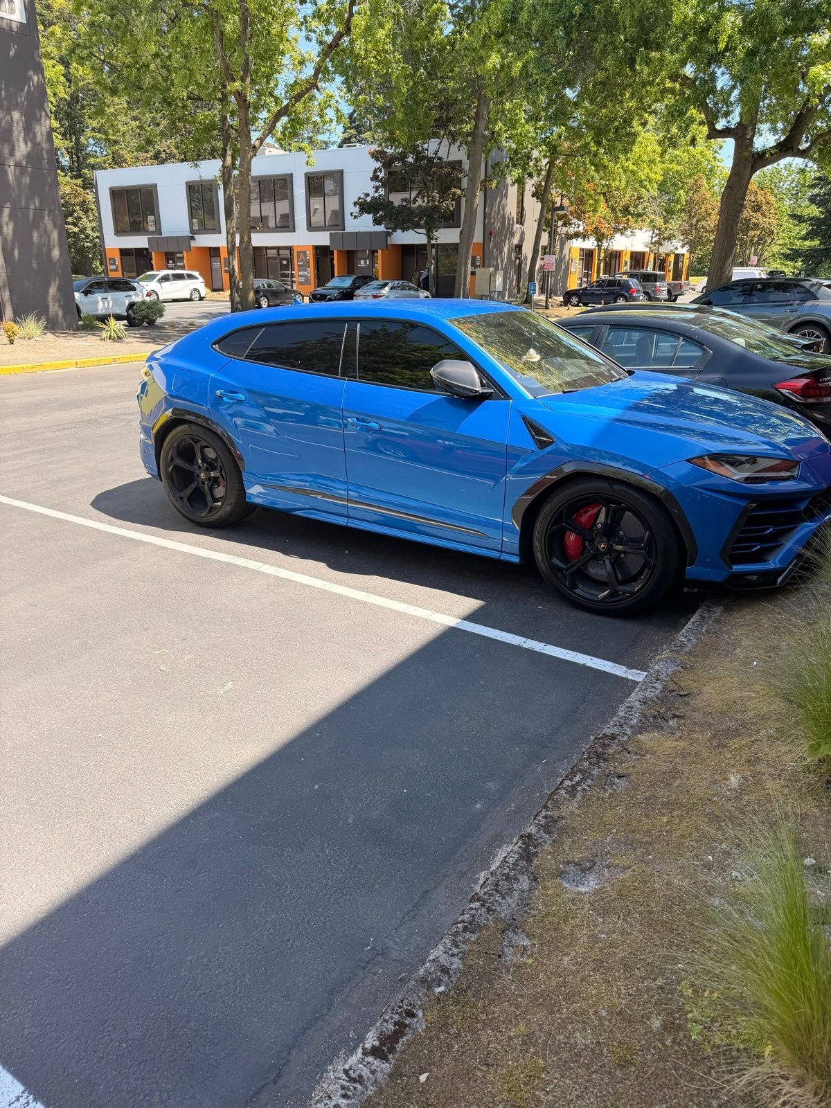 2020 Lamborghini Urus 4.0 V8's photo
