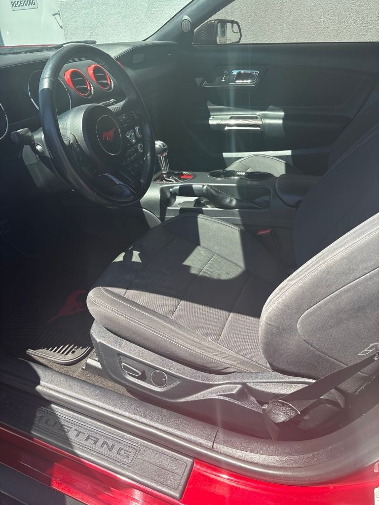 2016 Ford Mustang V6