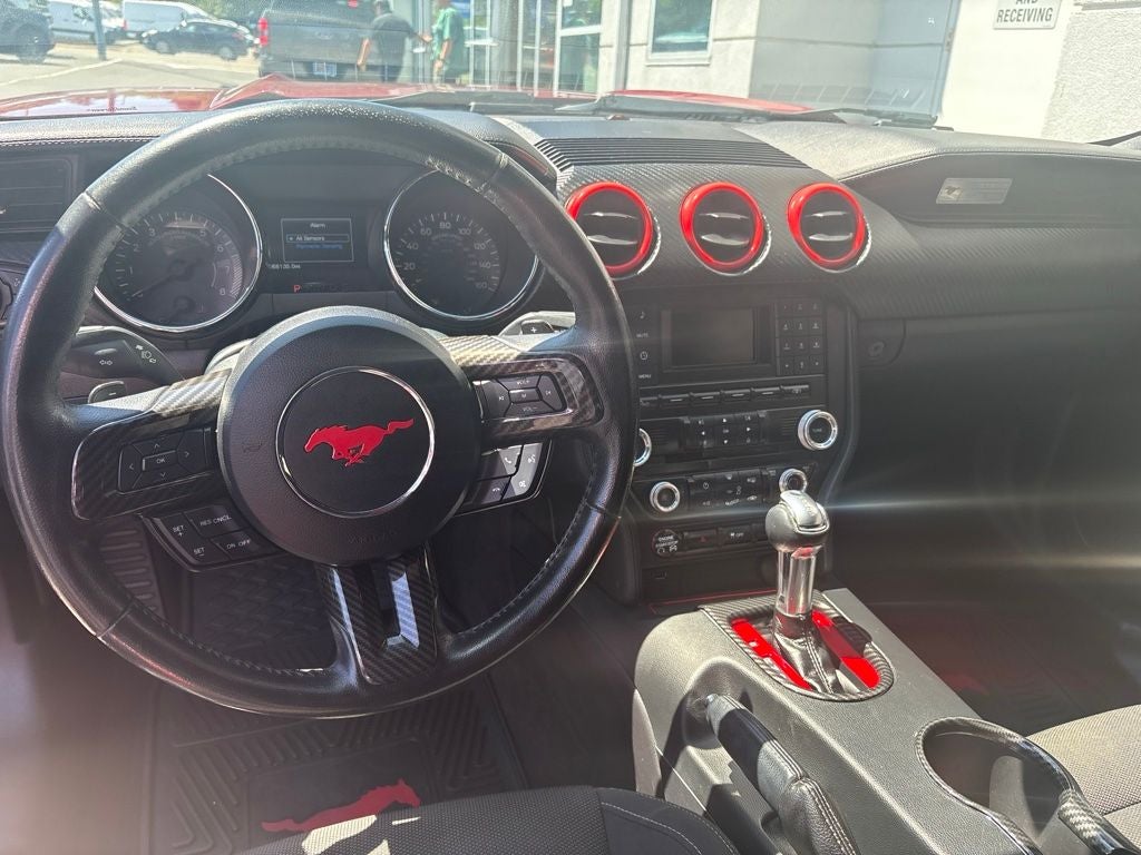 2016 Ford Mustang V6