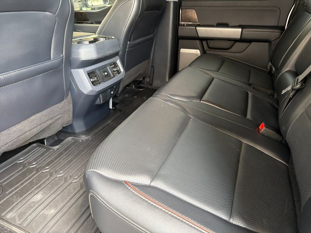 2024 Ford F-550SD Lariat DRW