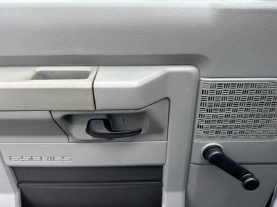 2015 Ford E-450SD Base