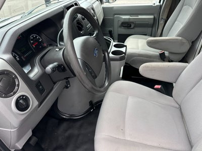 2015 Ford E-450SD Base