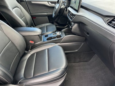 2025 Ford Escape Platinum