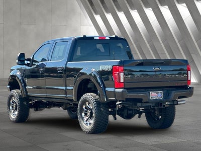 2022 Ford F-250SD Lariat BLACK WIDOW