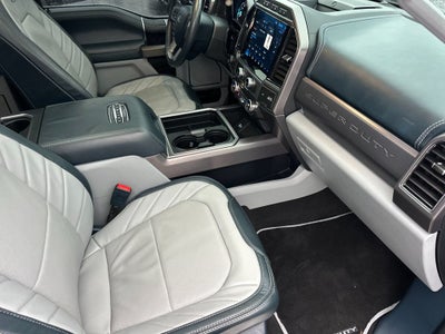 2022 Ford F-350SD Limited