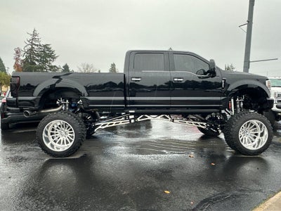 2022 Ford F-350SD Limited