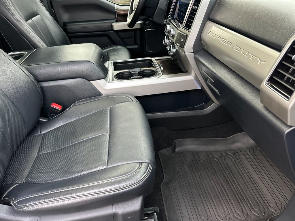 2022 Ford F-350SD Lariat