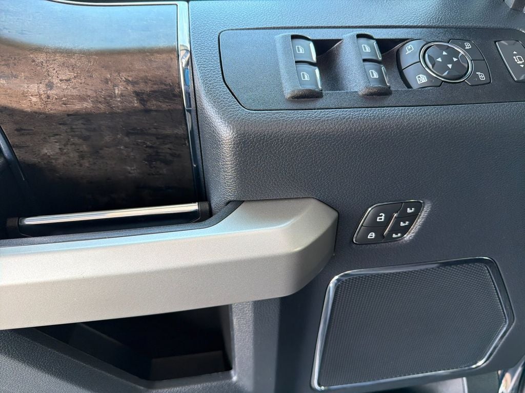 2022 Ford F-350SD Lariat