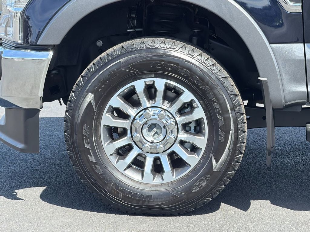 2022 Ford F-350SD Lariat