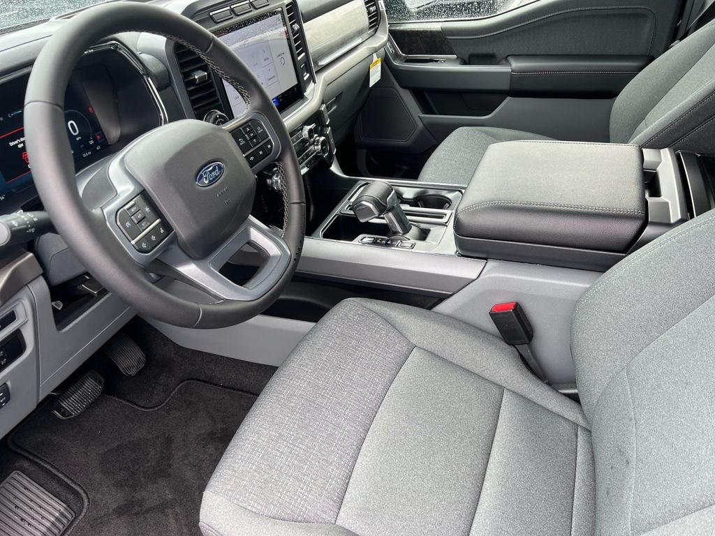 2024 Ford F-150 Lightning XLT