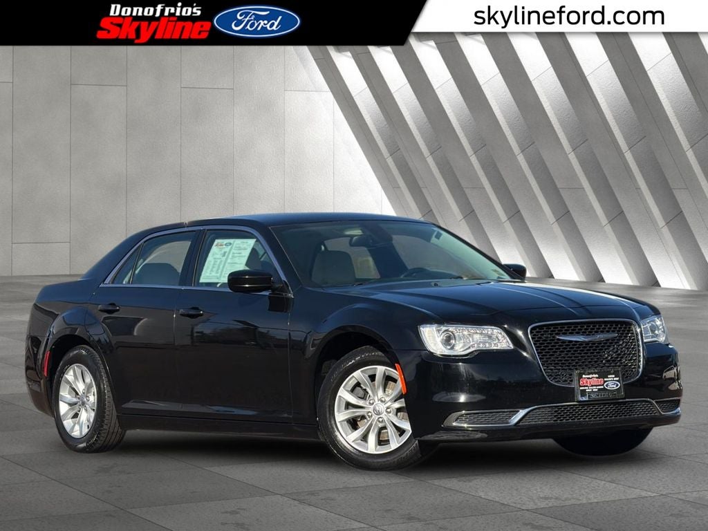 2015 Chrysler 300 Limited