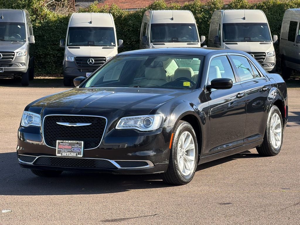 2015 Chrysler 300 Limited