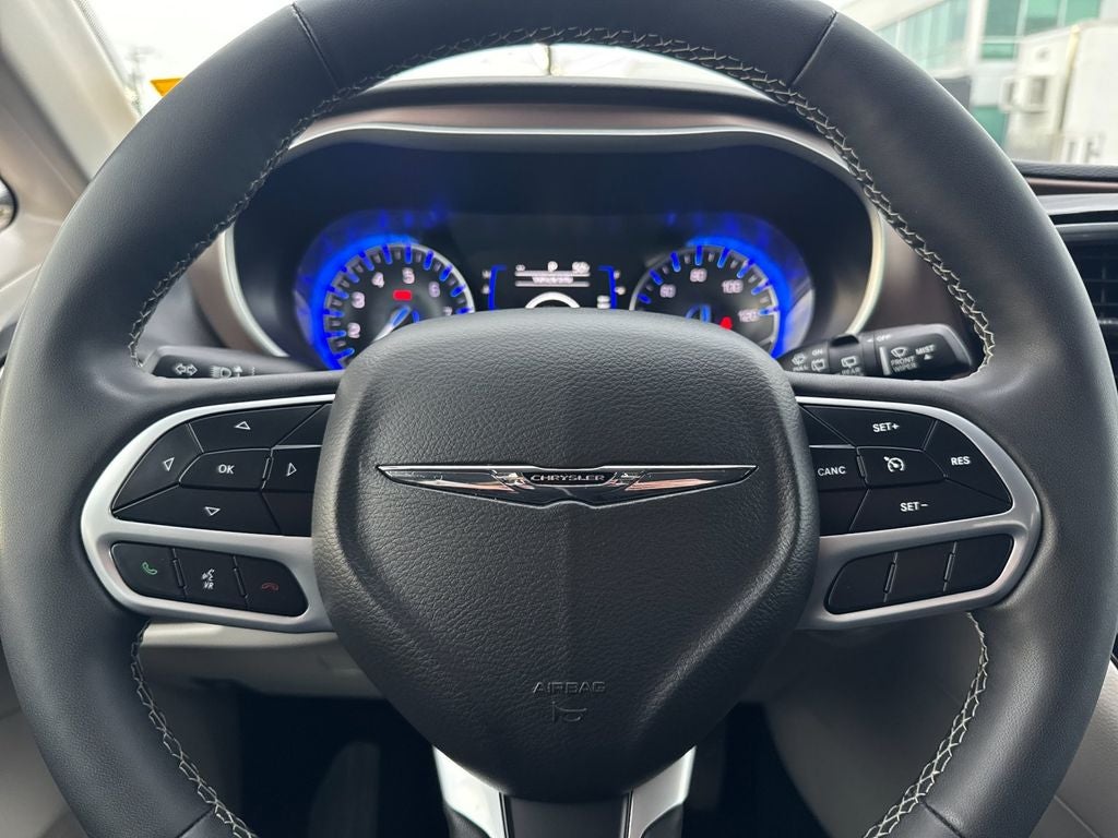 2024 Chrysler Voyager LX