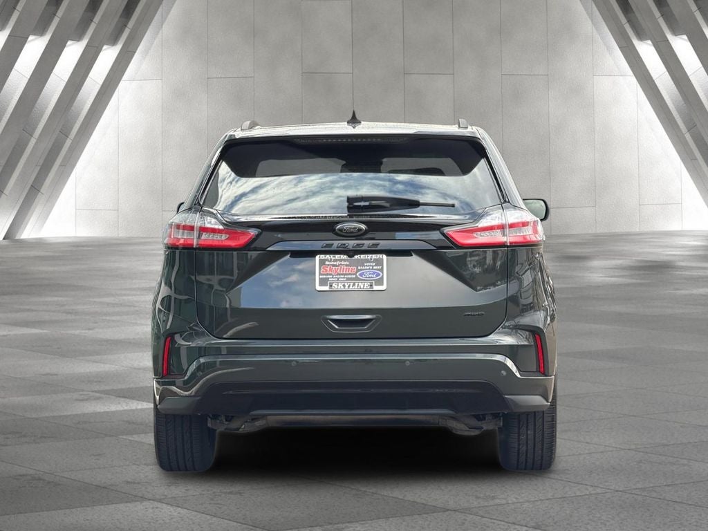 2022 Ford Edge SE