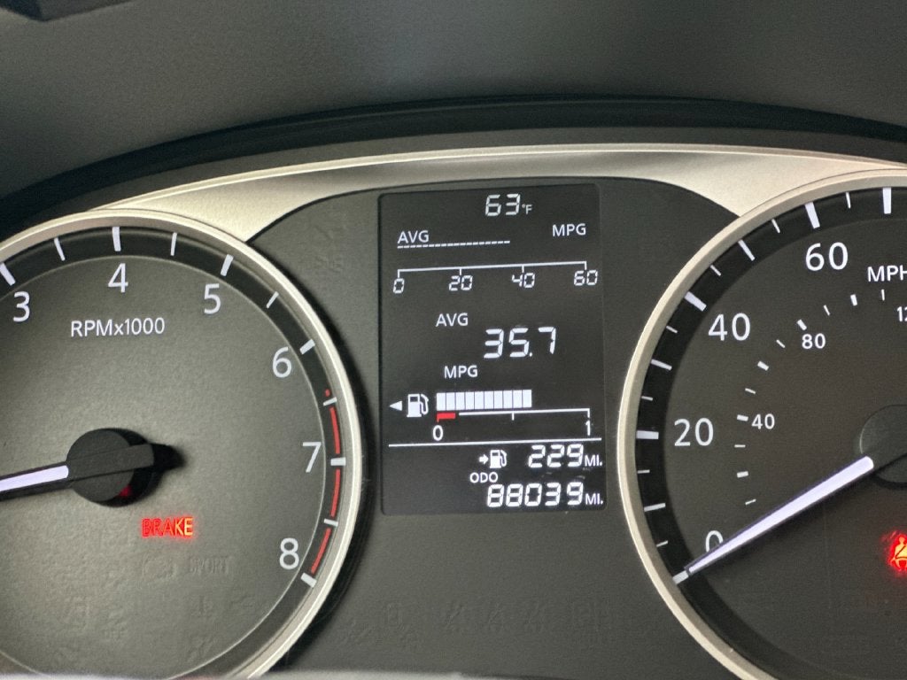 2024 Nissan Versa 1.6 S