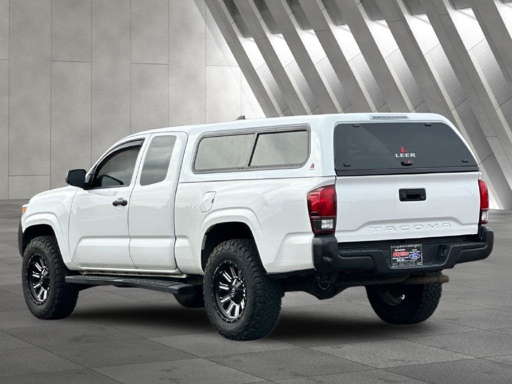 2022 Toyota Tacoma SR