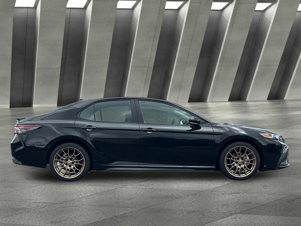 2024 Toyota Camry Hybrid SE