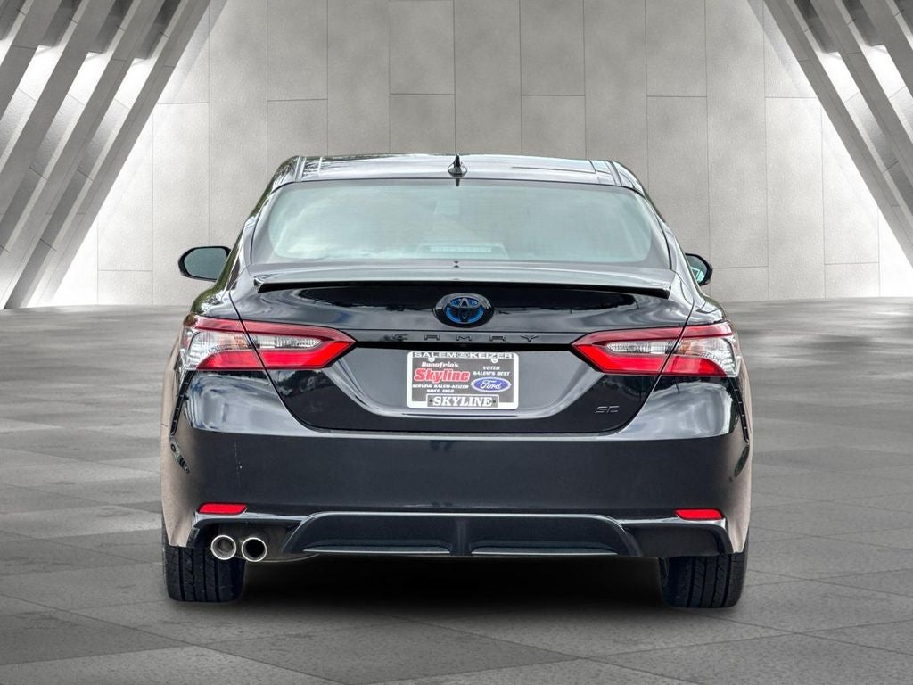 2024 Toyota Camry Hybrid SE
