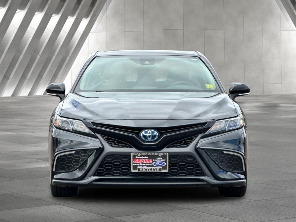2024 Toyota Camry Hybrid SE