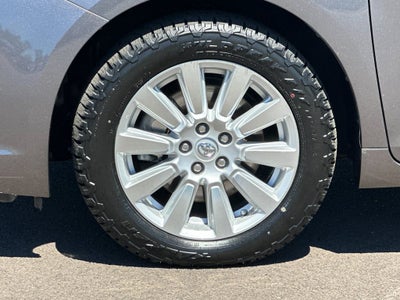 2017 Toyota Sienna XLE 7 Passenger