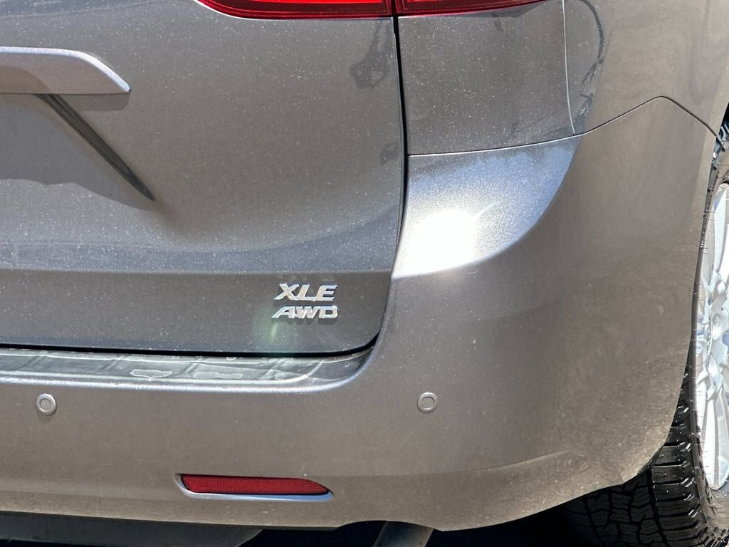 2017 Toyota Sienna XLE 7 Passenger