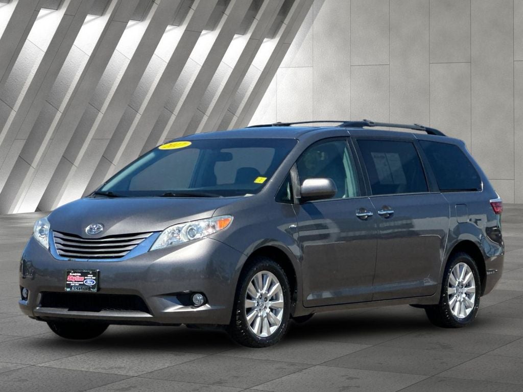 2017 Toyota Sienna XLE 7 Passenger