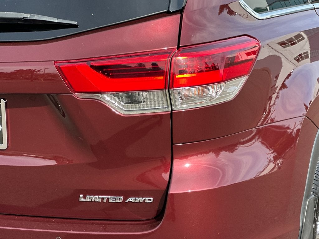 2019 Toyota Highlander Limited Platinum