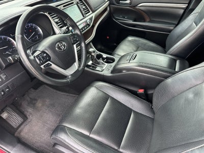 2019 Toyota Highlander Limited Platinum