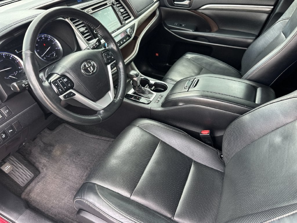 2019 Toyota Highlander Limited Platinum