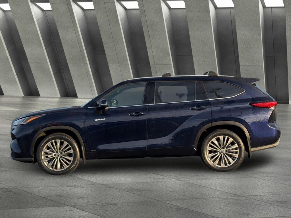 2021 Toyota Highlander Hybrid Platinum