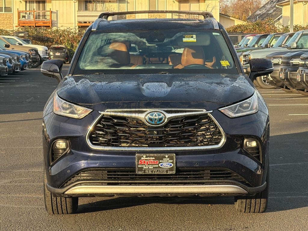 2021 Toyota Highlander Hybrid Platinum
