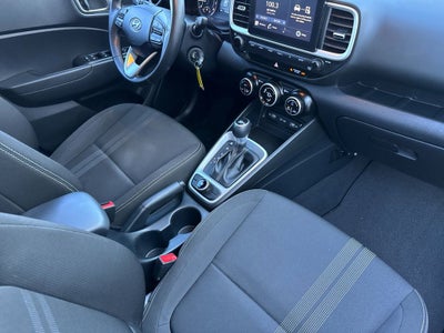 2022 Hyundai Venue SEL
