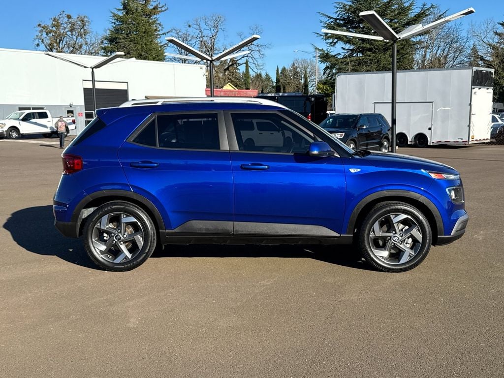 2022 Hyundai Venue SEL