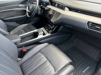 2021 Audi e-tron Prestige quattro