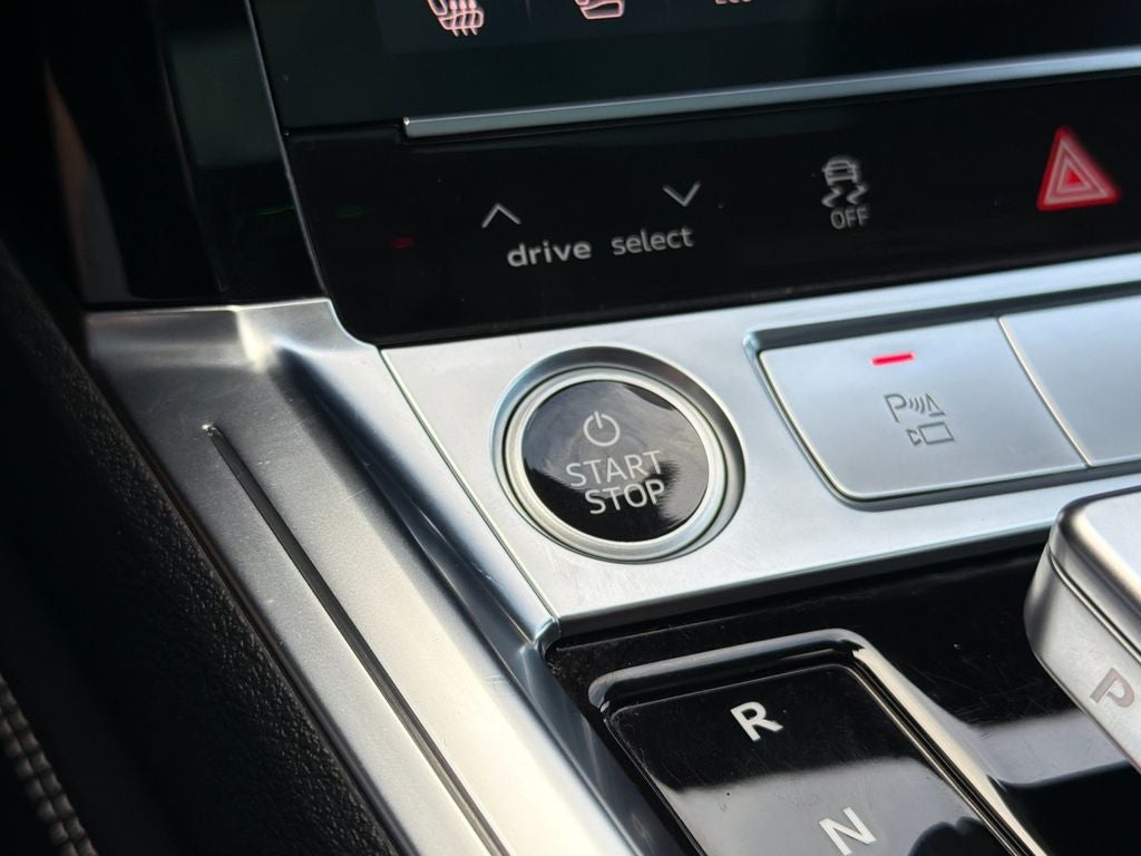 2021 Audi e-tron Prestige quattro