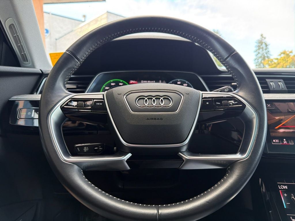 2021 Audi e-tron Prestige quattro