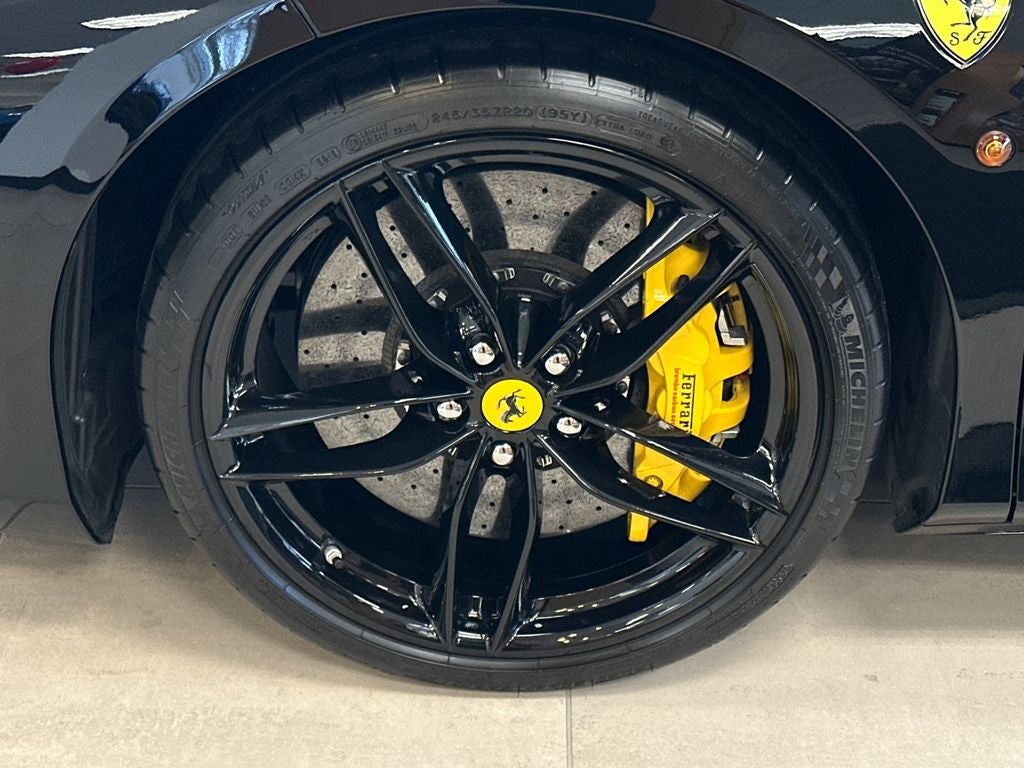 2019 Ferrari 488 Spider Base